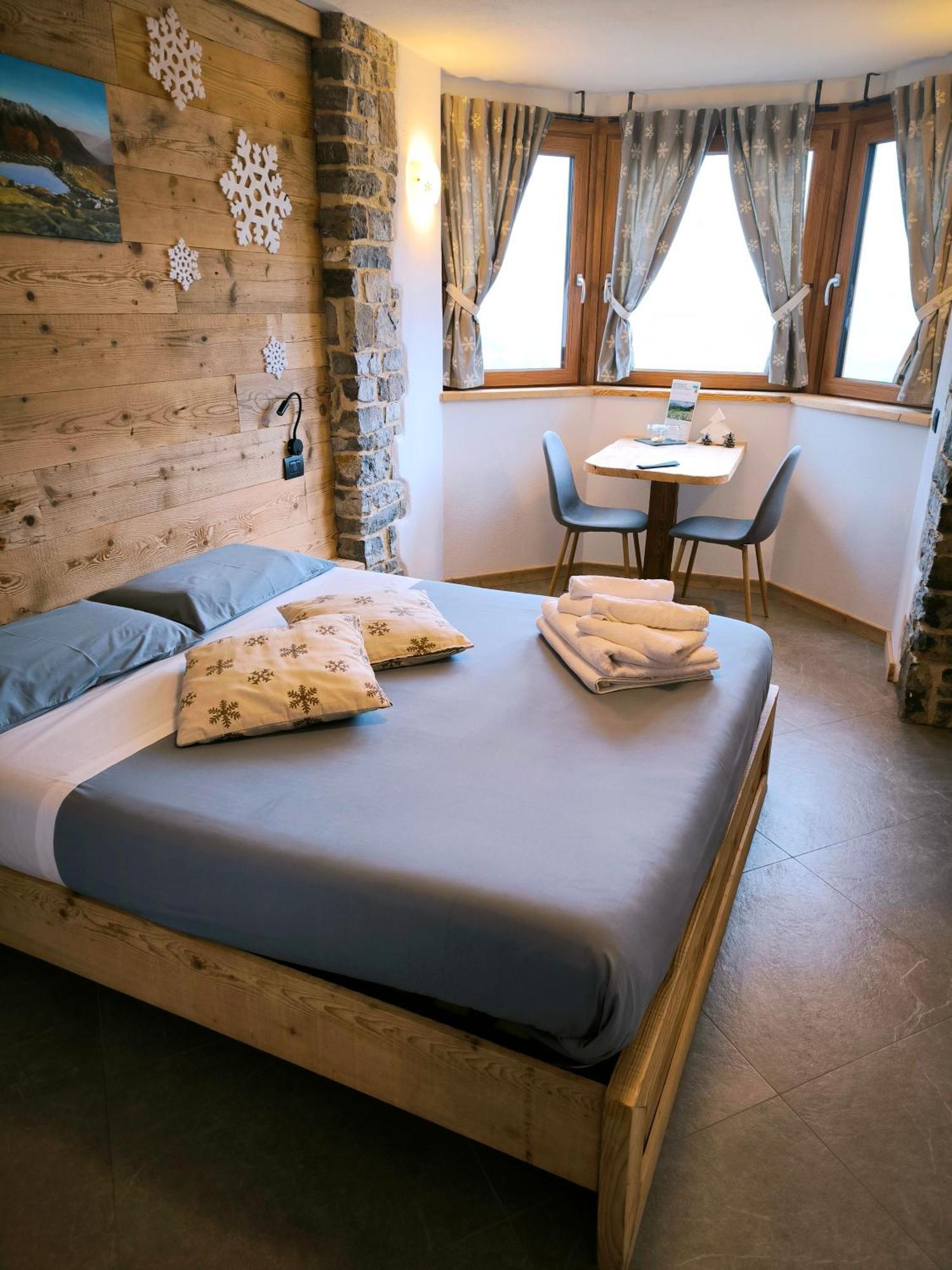 Bed and Breakfast Atelier della Montagna Zambla Alta Esterno foto